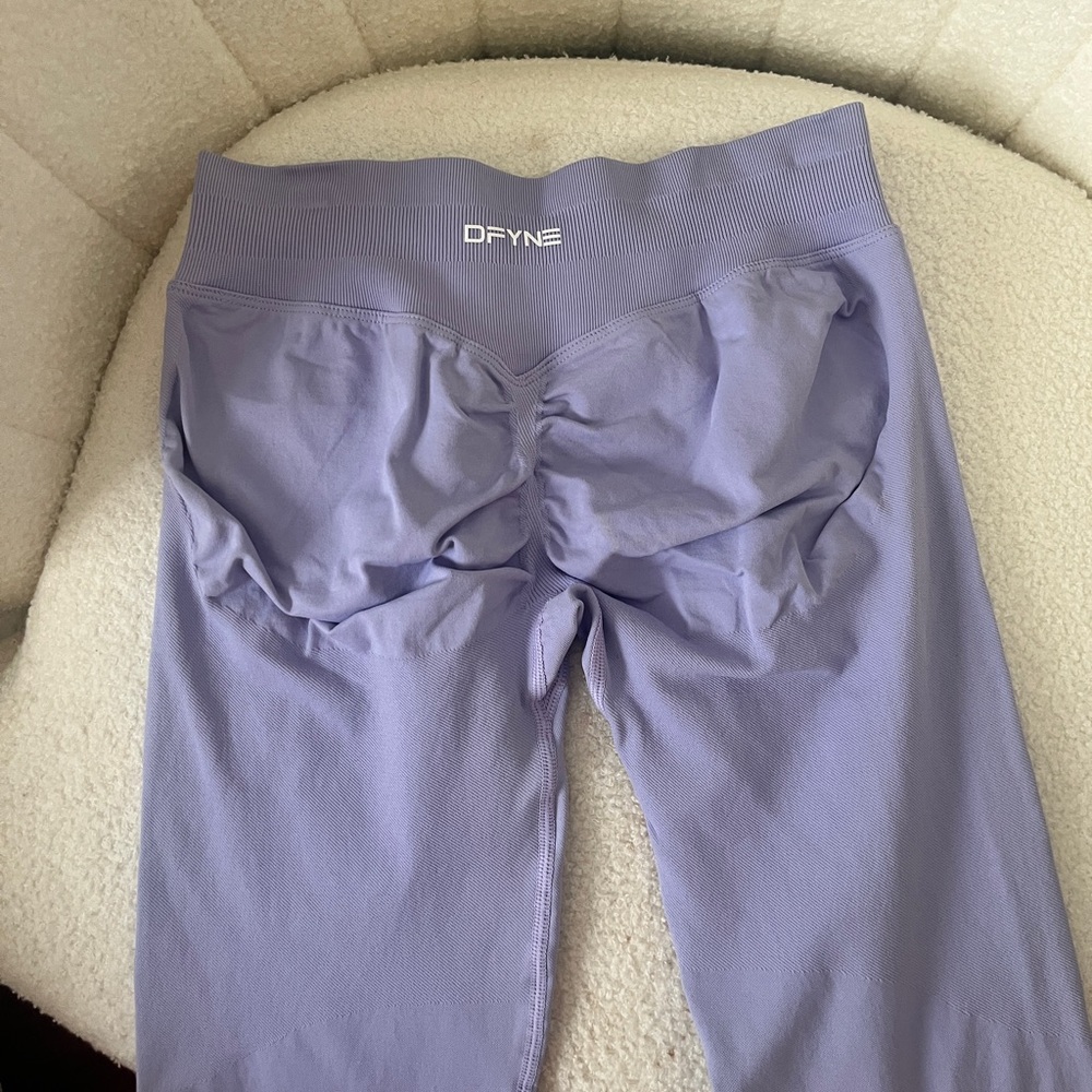 DFYNE Lilac Leggings